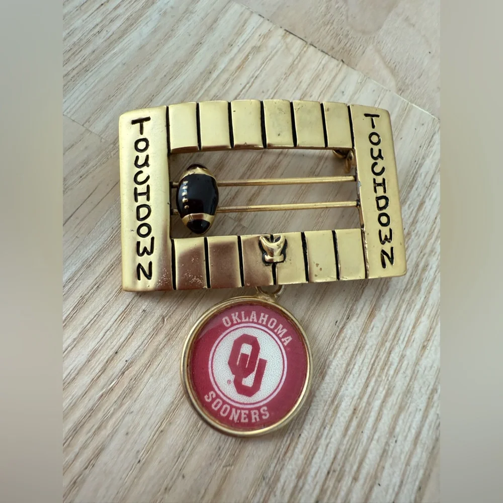 Oklahoma university brooch pin touchdown gold tone with sliding football